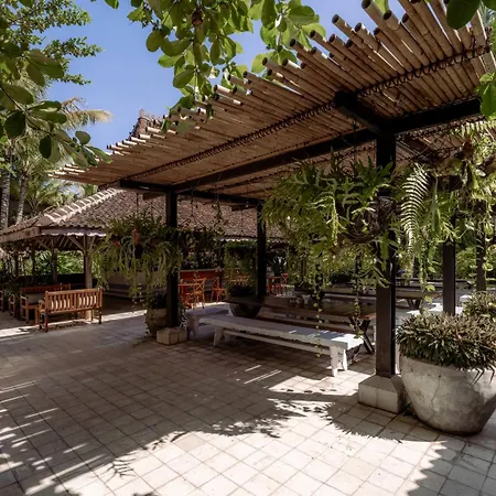 Hotel Komune And Beach Club Bali