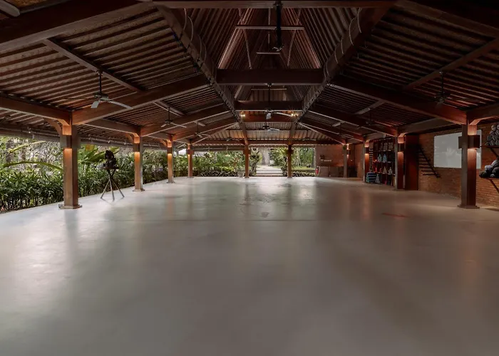 Komune And Club Bali Курортный комплекс