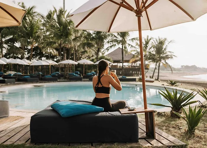 Komune And Club Bali Керамас