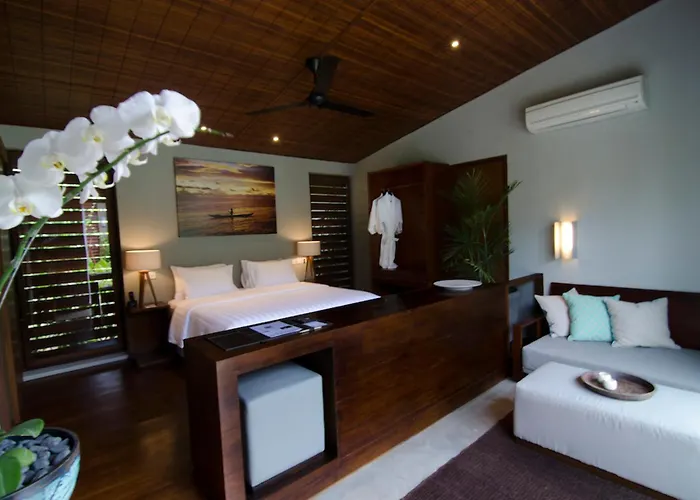 Komune And Club Bali Курортный комплекс 4*