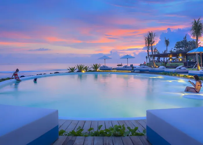 Komune And Club Bali 4*